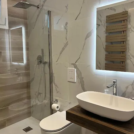 Tulip Luxury Howme شقة